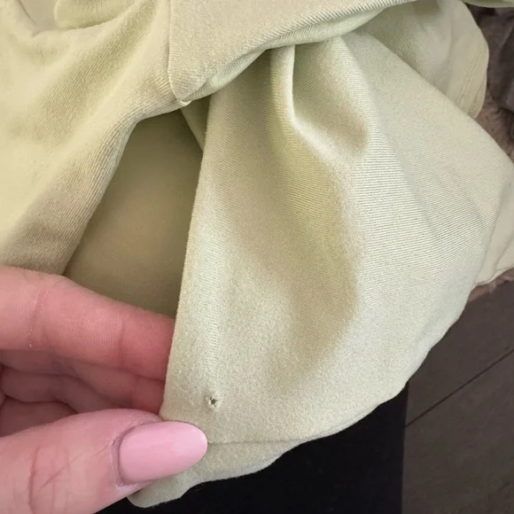 ALO Soft That Bra Tank in Iced Green Tea S - Picture 5 of 6